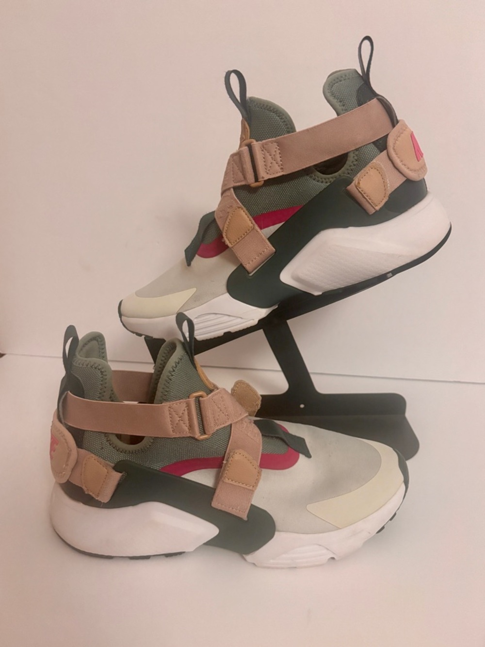 Nike Women's Air Huarache City sneakers in a light grey and olive colorway W8.5
